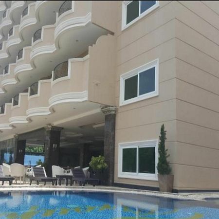 Lk Noble Suite Pattaya Exterior foto