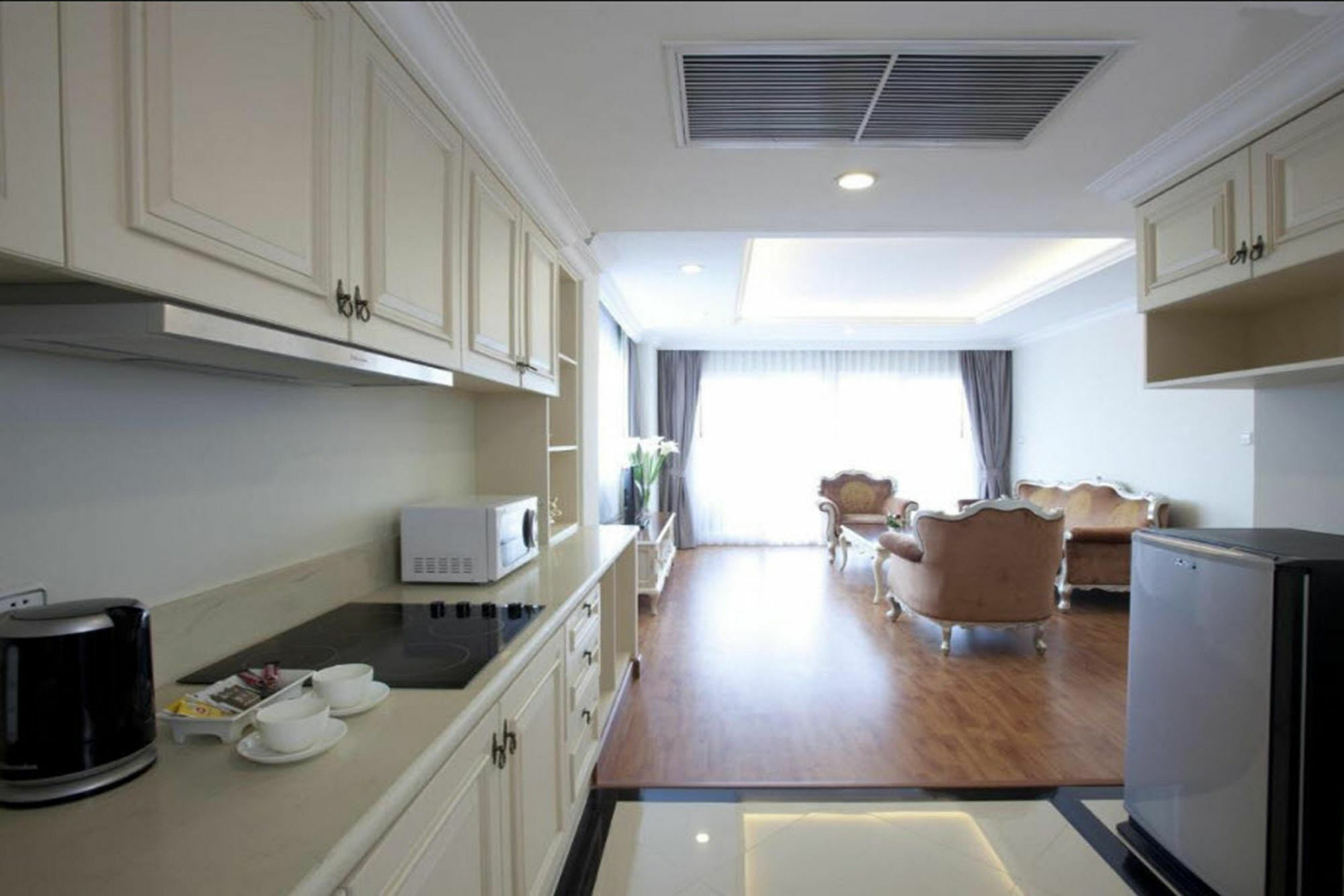 Lk Noble Suite Pattaya Exterior foto